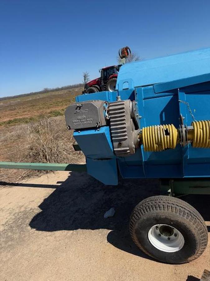 Used 1999 Shelbourne Stripper RX72 Header