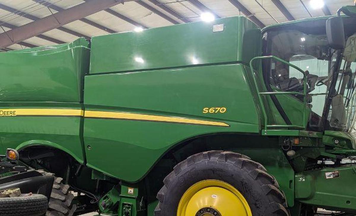 Used 2014 JOHN DEERE S670