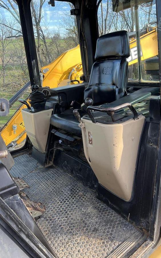 Used 2004 CATERPILLAR 963C LGP Dozer