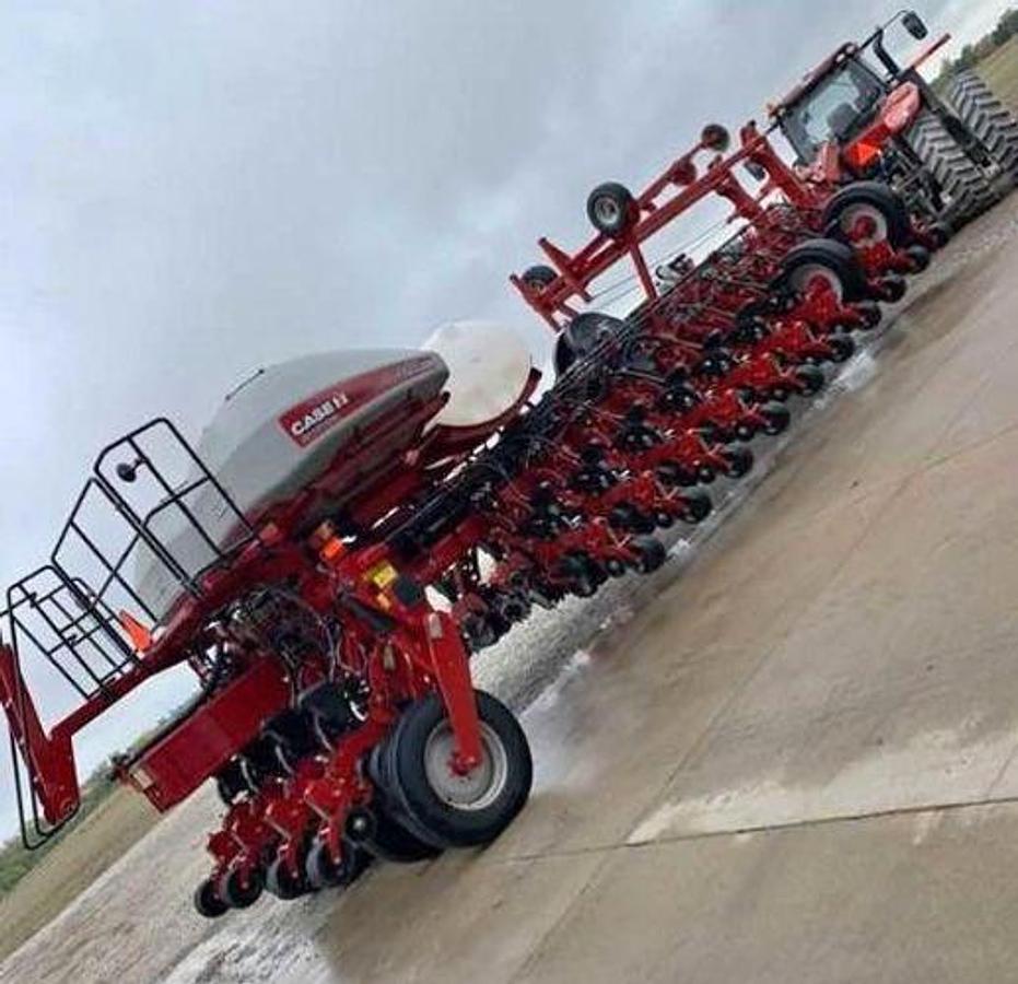 Used 2017 Case IH 2150 Planter
