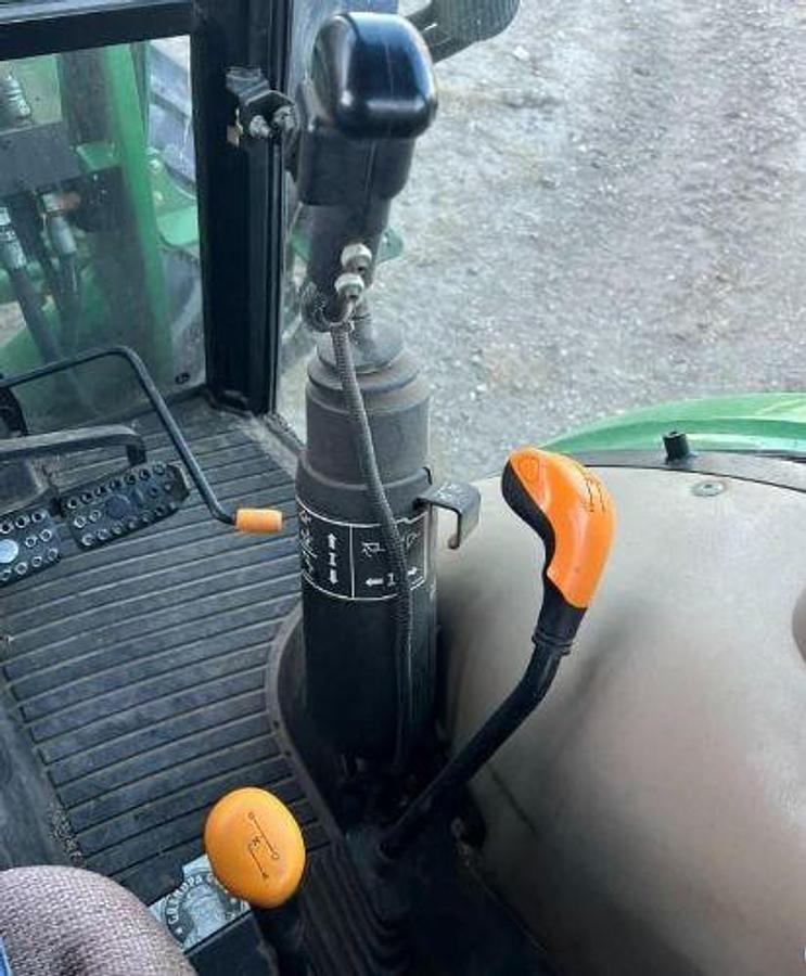 Used 2014 JOHN DEERE 5075E