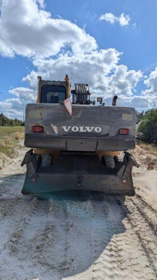 Used 2005 Volvo EW180B