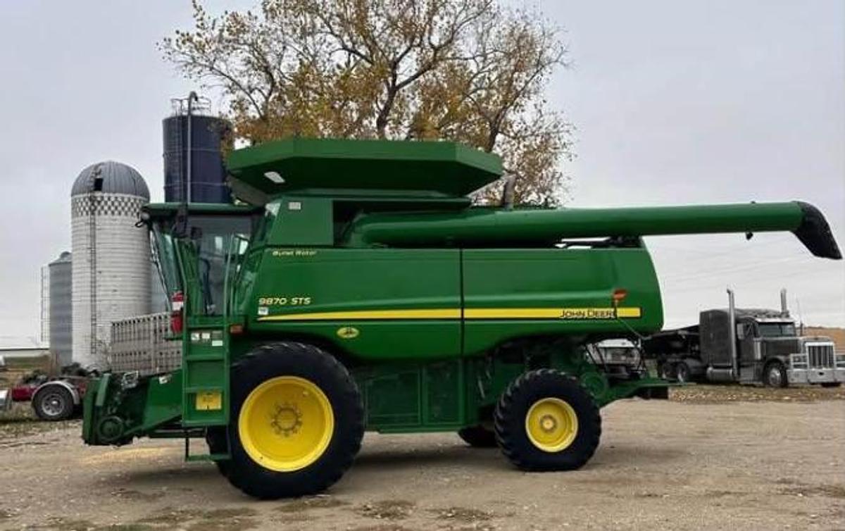 Used 2008 JOHN DEERE 9870 STS