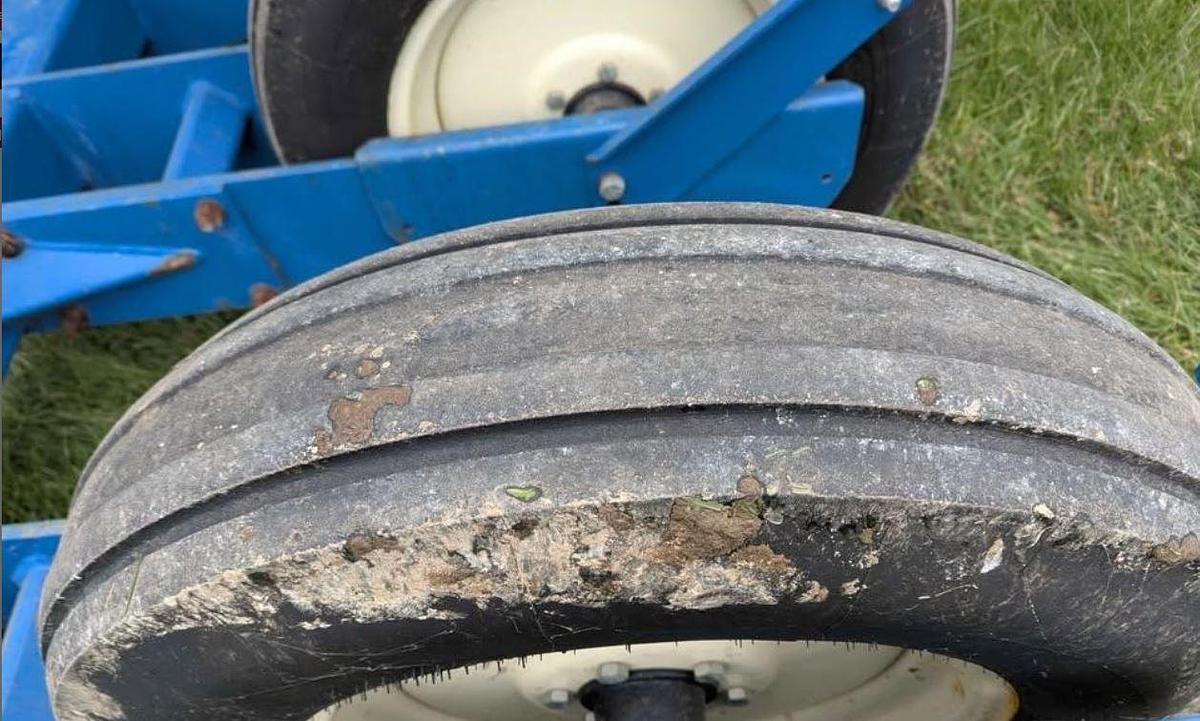 Used 2014 Kinze 3500