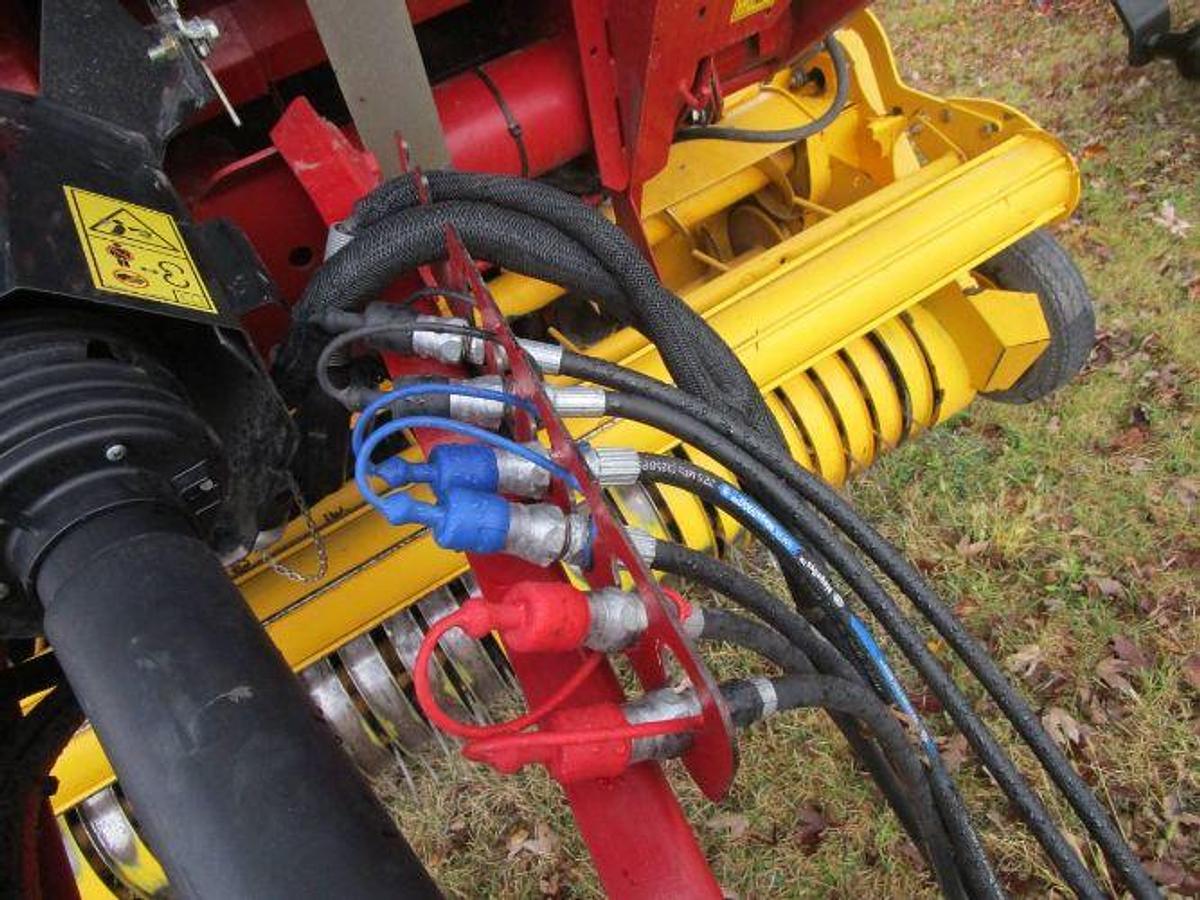 Used 2016 NEW HOLLAND Roll Belt 460