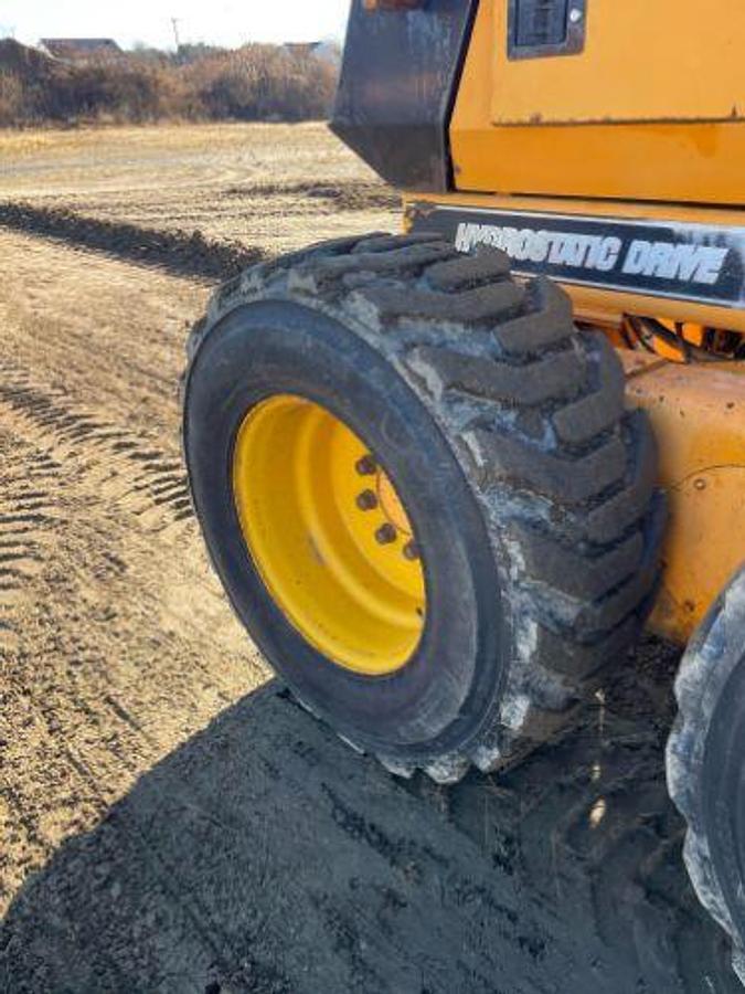 Used 2002 Leeboy 685B