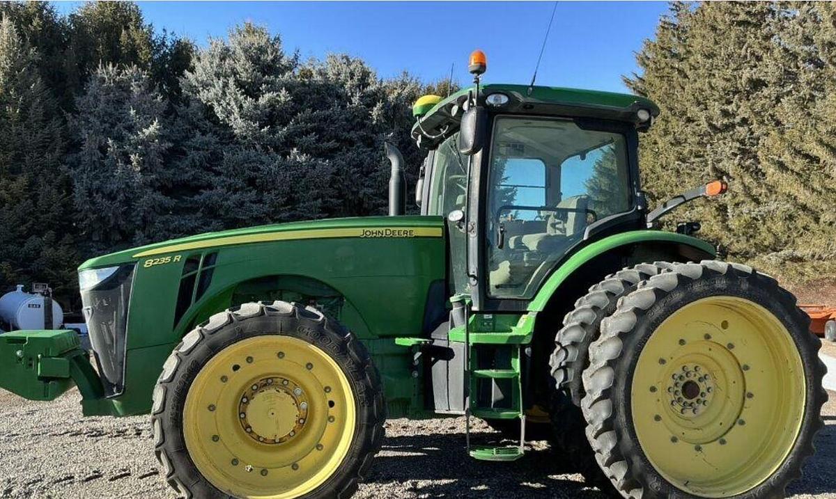 Used 2012 John Deere 8235R