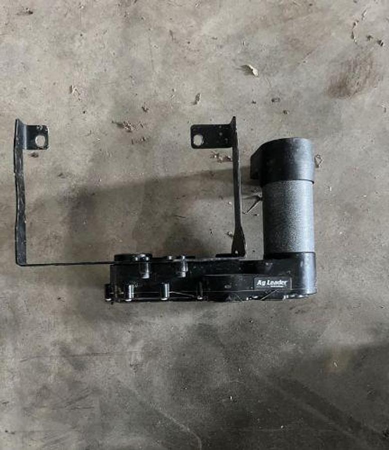 Used 2009 KINZE 3600 Planter