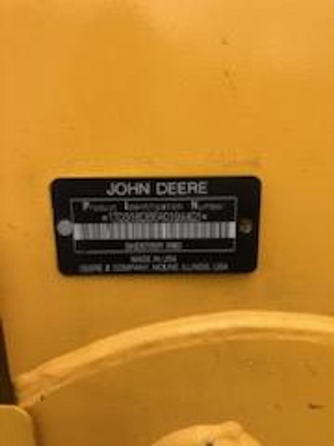 Used 2011 Deere 318D