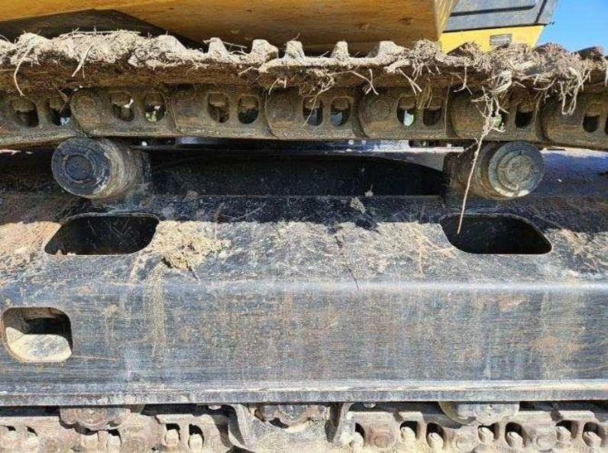 Used 2014 JOHN DEERE 180G LC