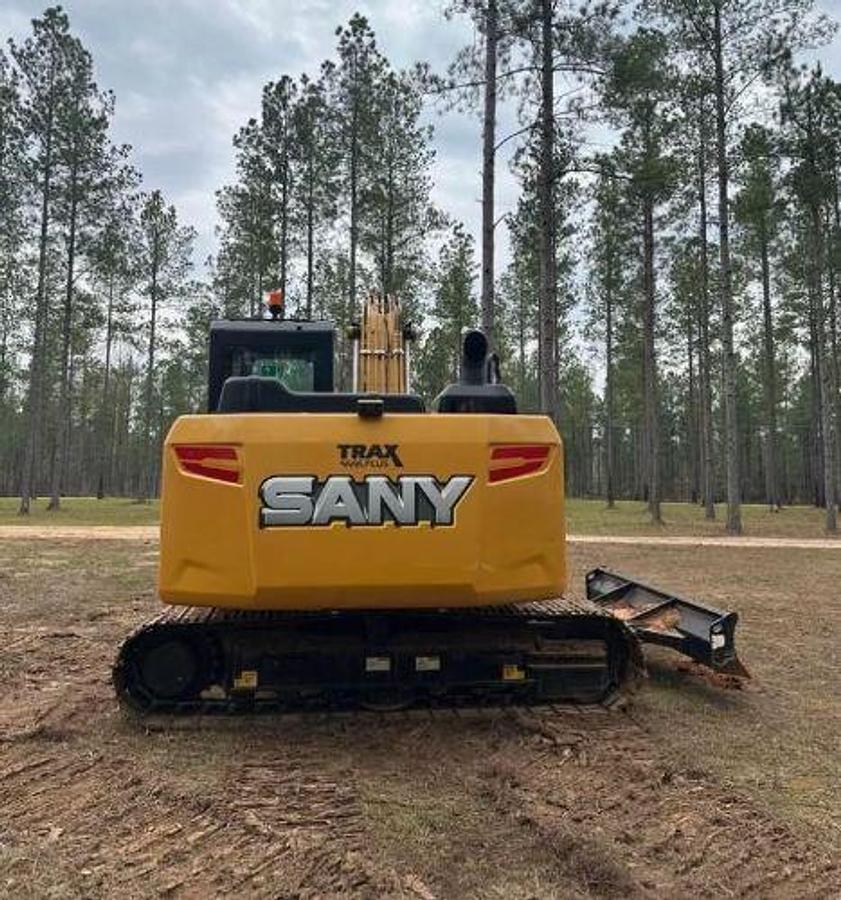 Used 2022 SANY SY135
