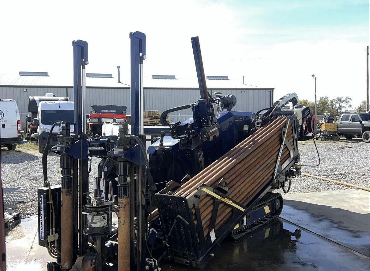 Used 2023 Universal 22X22