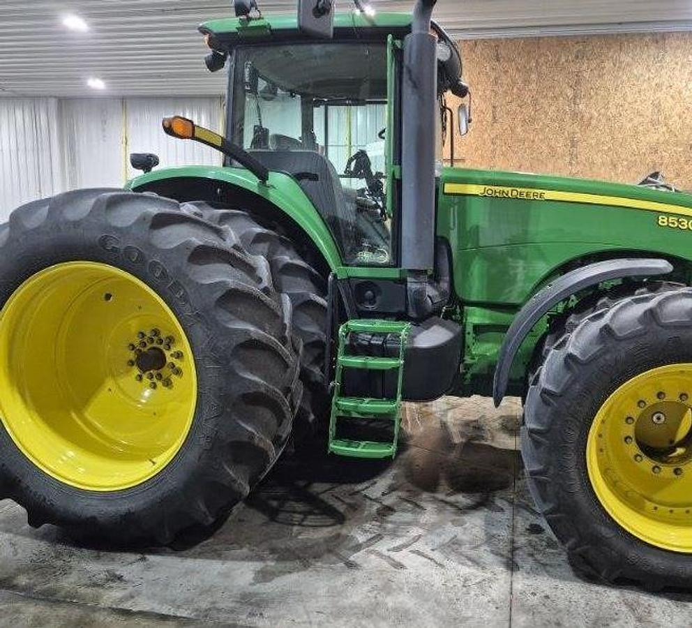 Used 2009 JOHN DEERE 8530 Tractor