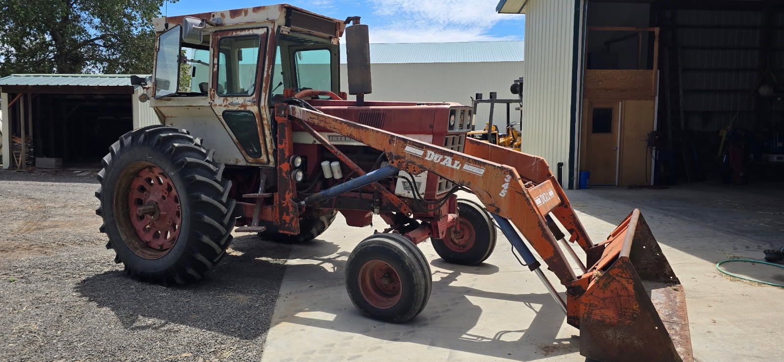 Used 1974 International 966 Tractor