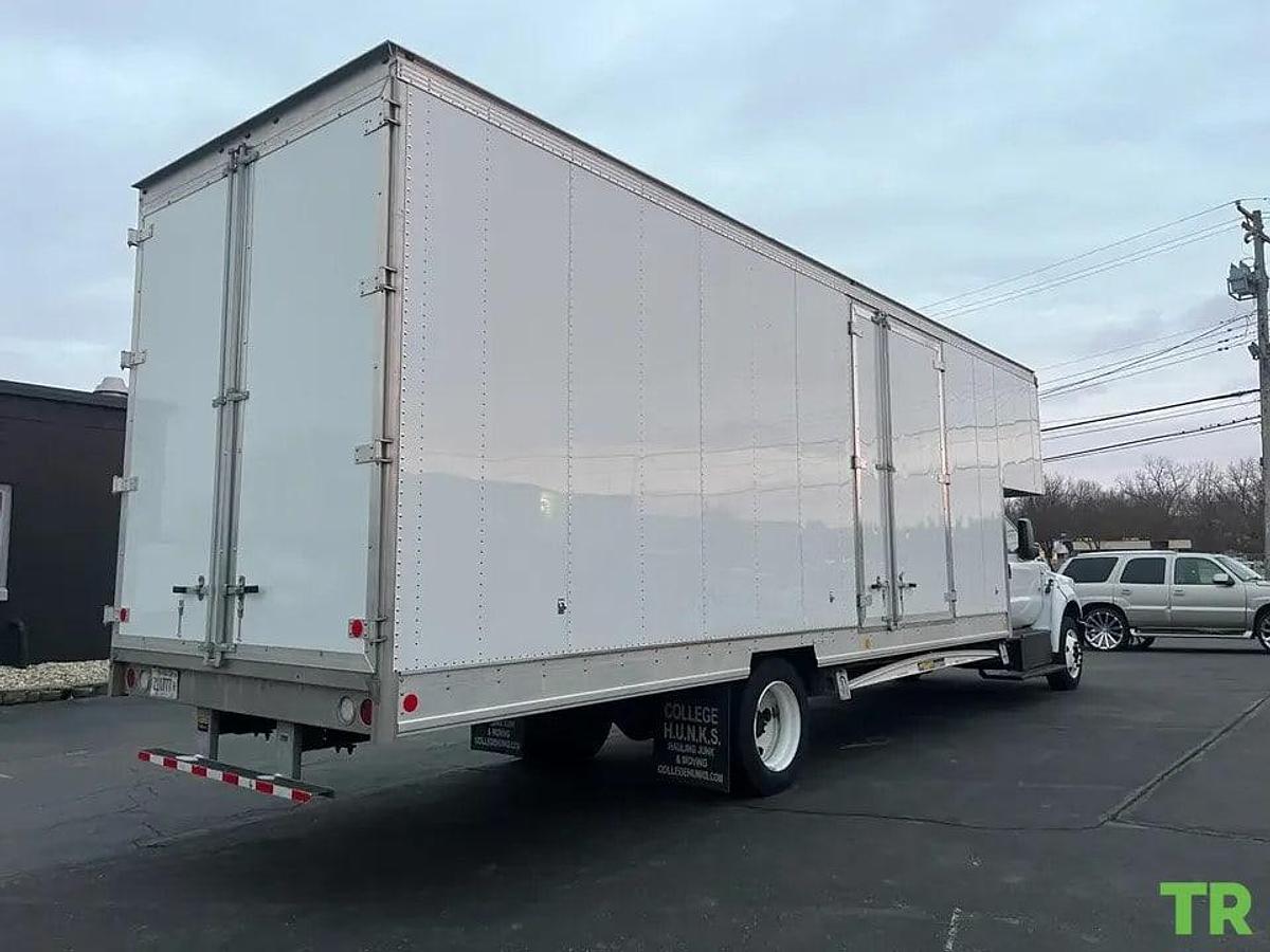 Used 2024 Ford F-650 26' Moving Van