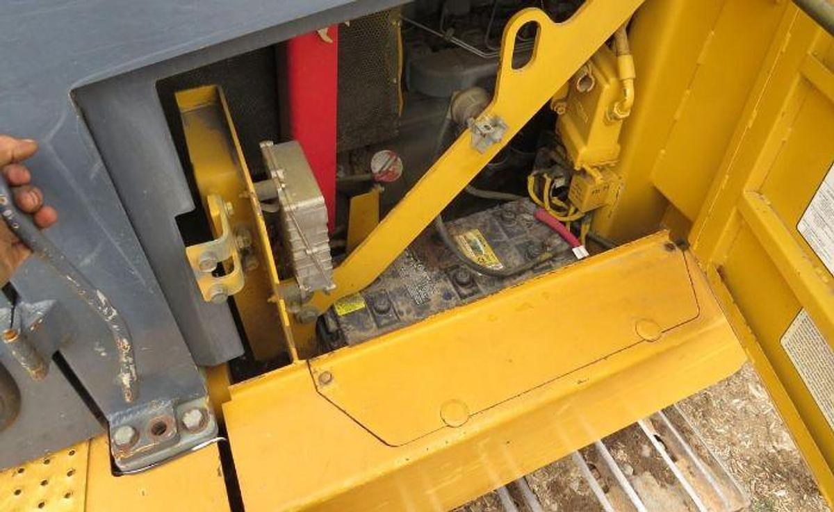 Used 2004 JOHN DEERE 755C