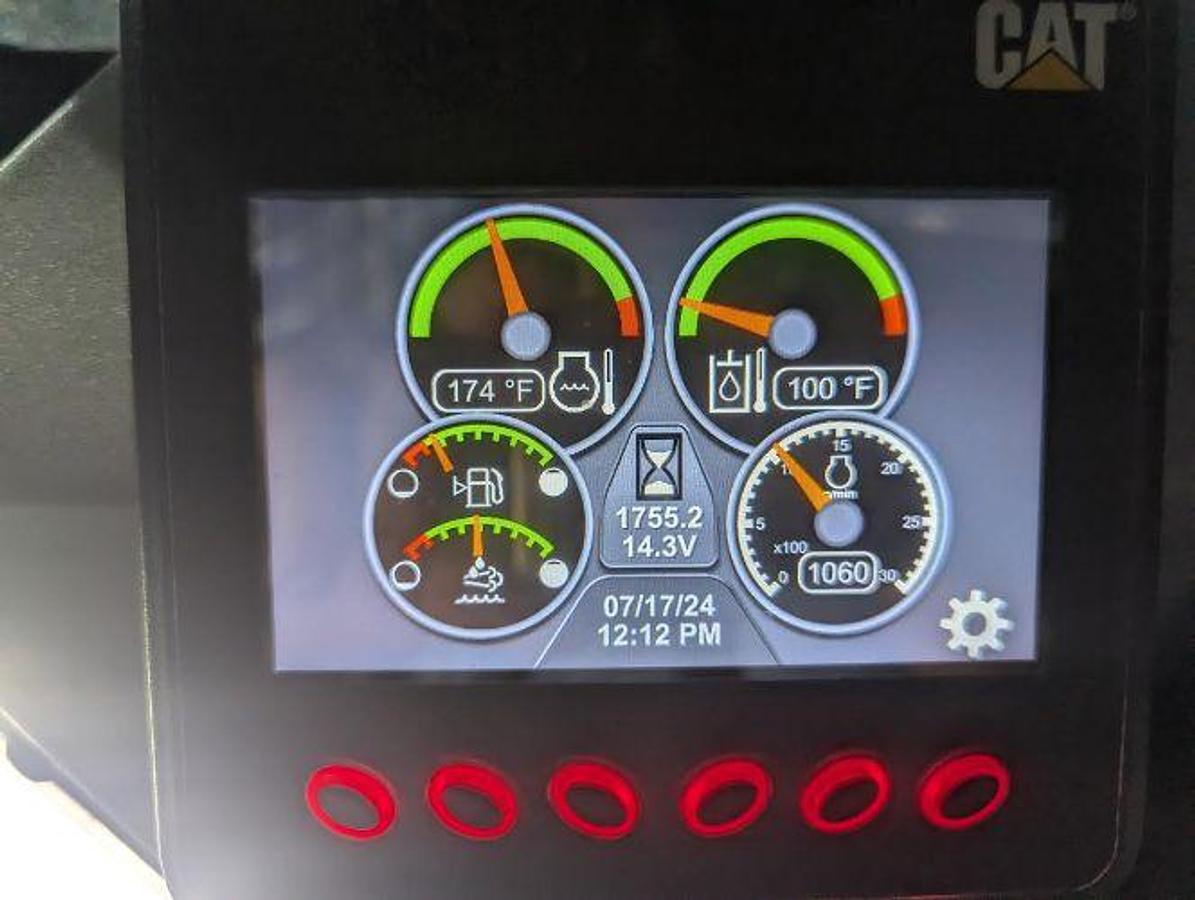 Used 2022 CATERPILLAR 299 D3 XE