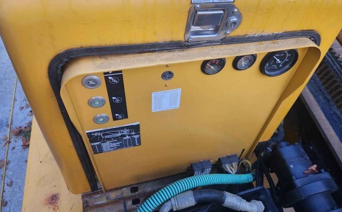 Used 2001 VERMEER NAVIGATOR D33X44