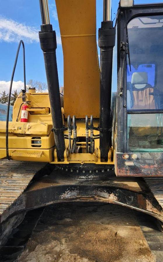 Used 2007 Caterpillar 320D