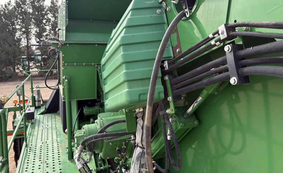 Used 2019 John Deere CP690 Cotton Picker