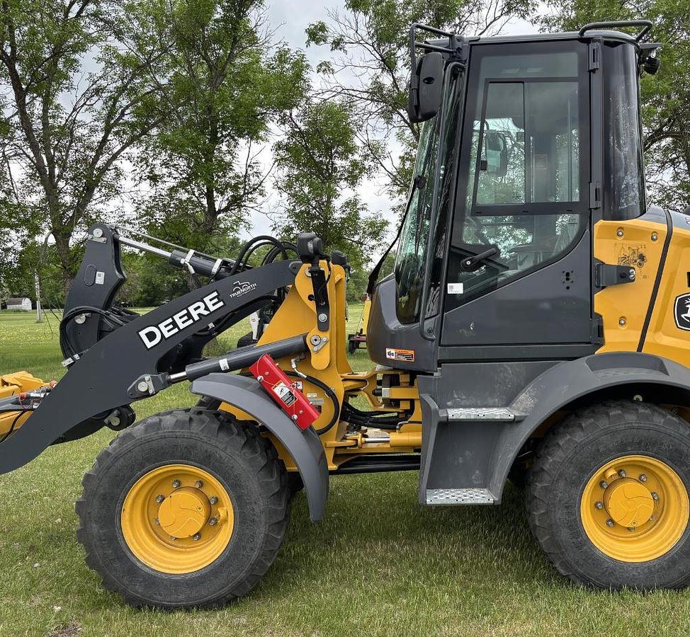 Used 2014 Deere 244J