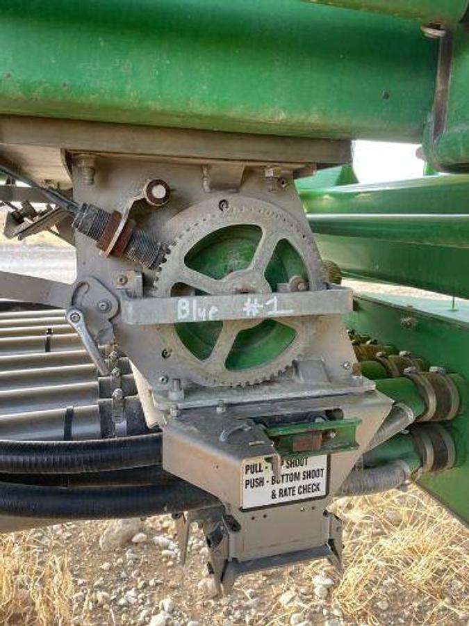 Used 2018 JOHN DEERE 1835 Air Seeder