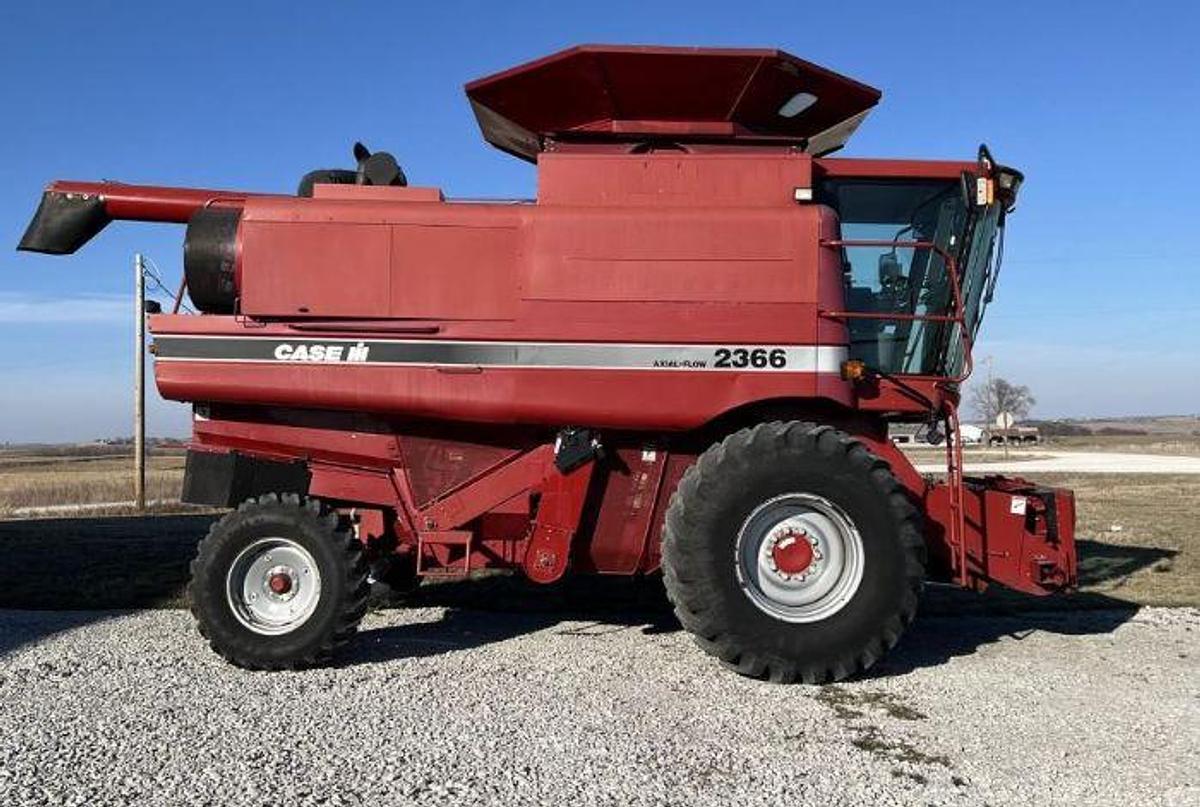 Used 1997 Case IH 2366