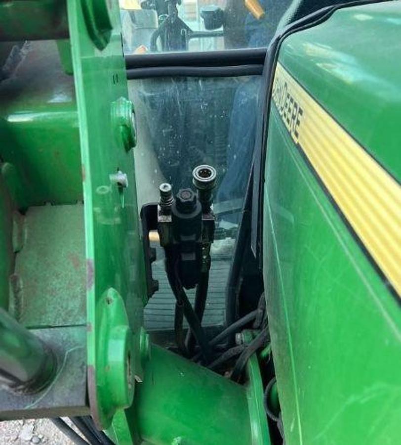 Used 2014 JOHN DEERE 5075E