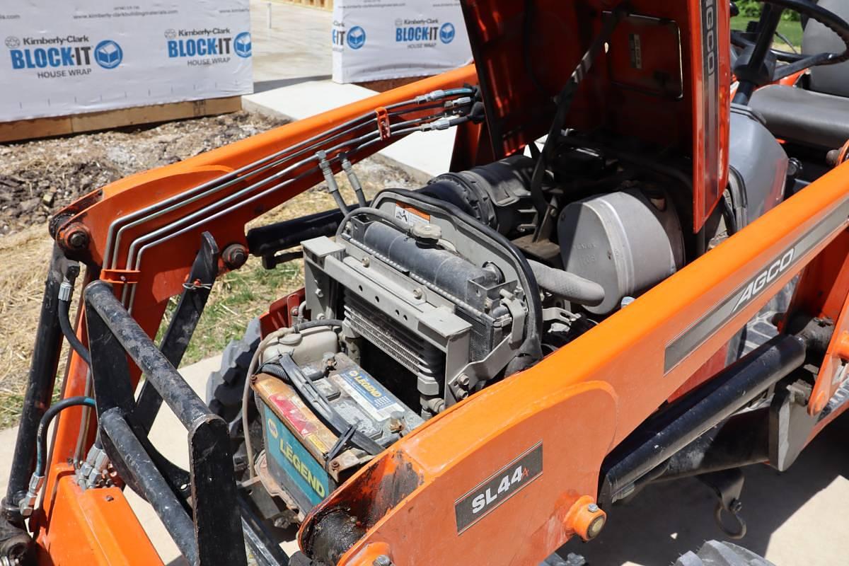 Used 2005 AGCO ST33DA