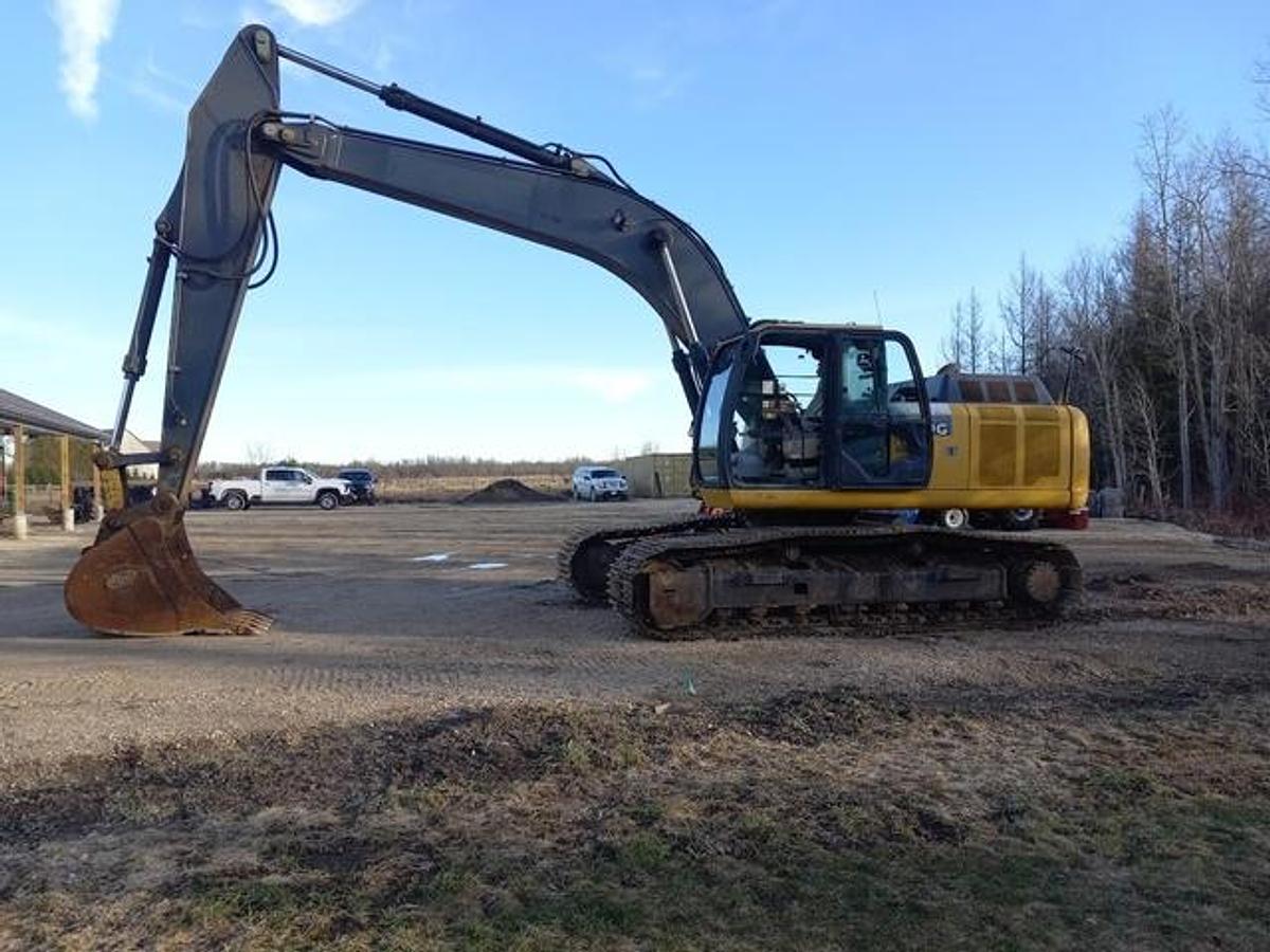 Used 2012 John Deere 290G LC