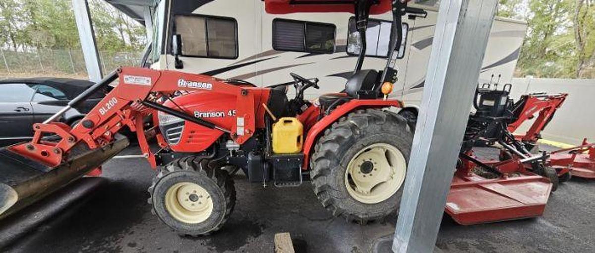 Used 2019 Branson 4520R