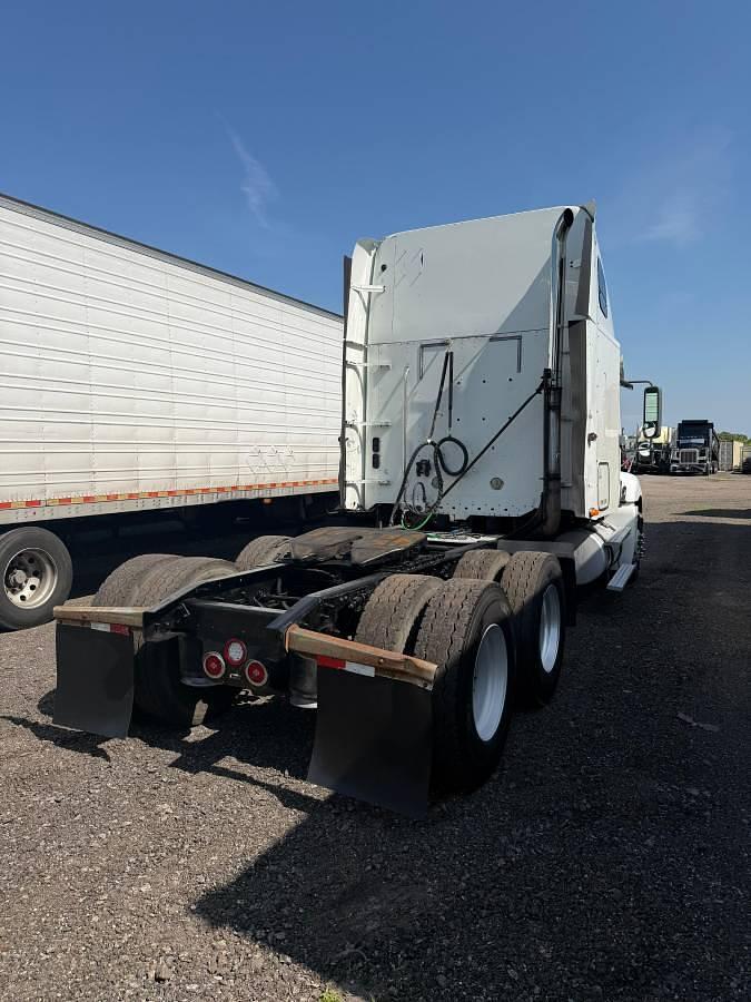 Used 2010 Freightliner Columbia
