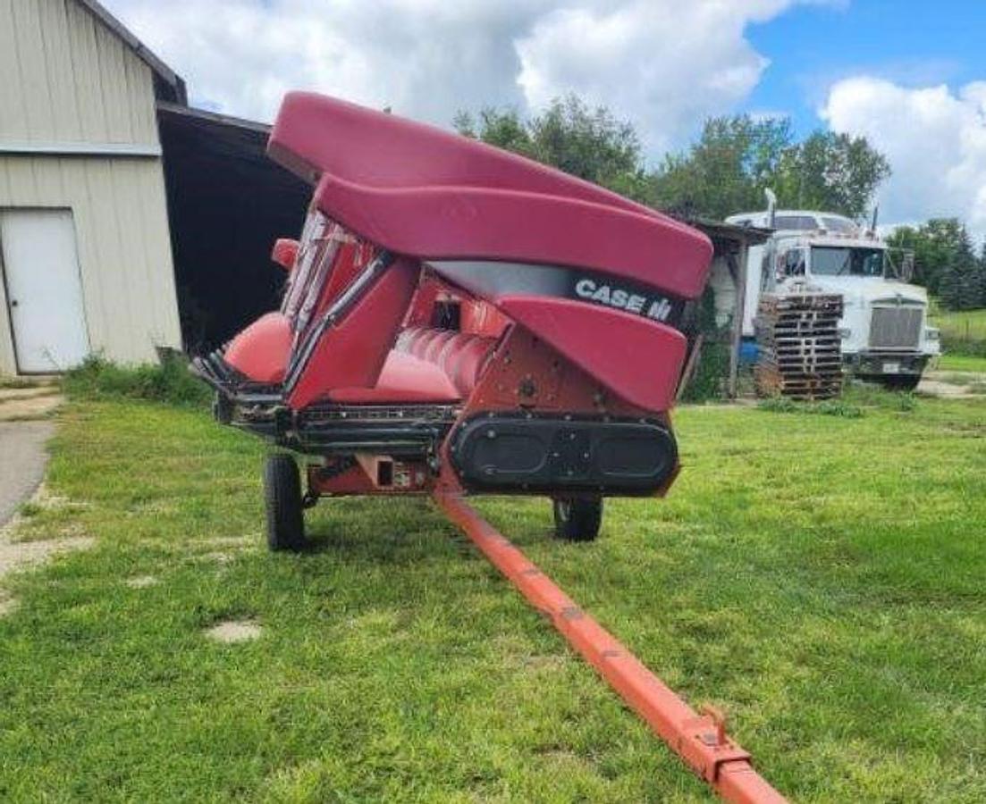 Used 2006 Case IH 2412 Row Crop Header