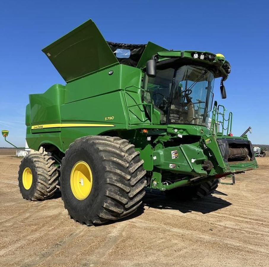 Used 2023 John Deere S790