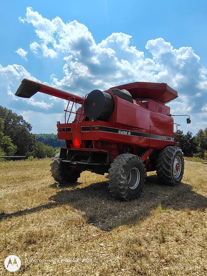 Used 1999 Case 2388H Combine