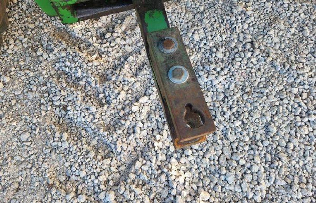 Used 1985 JOHN DEERE 4850