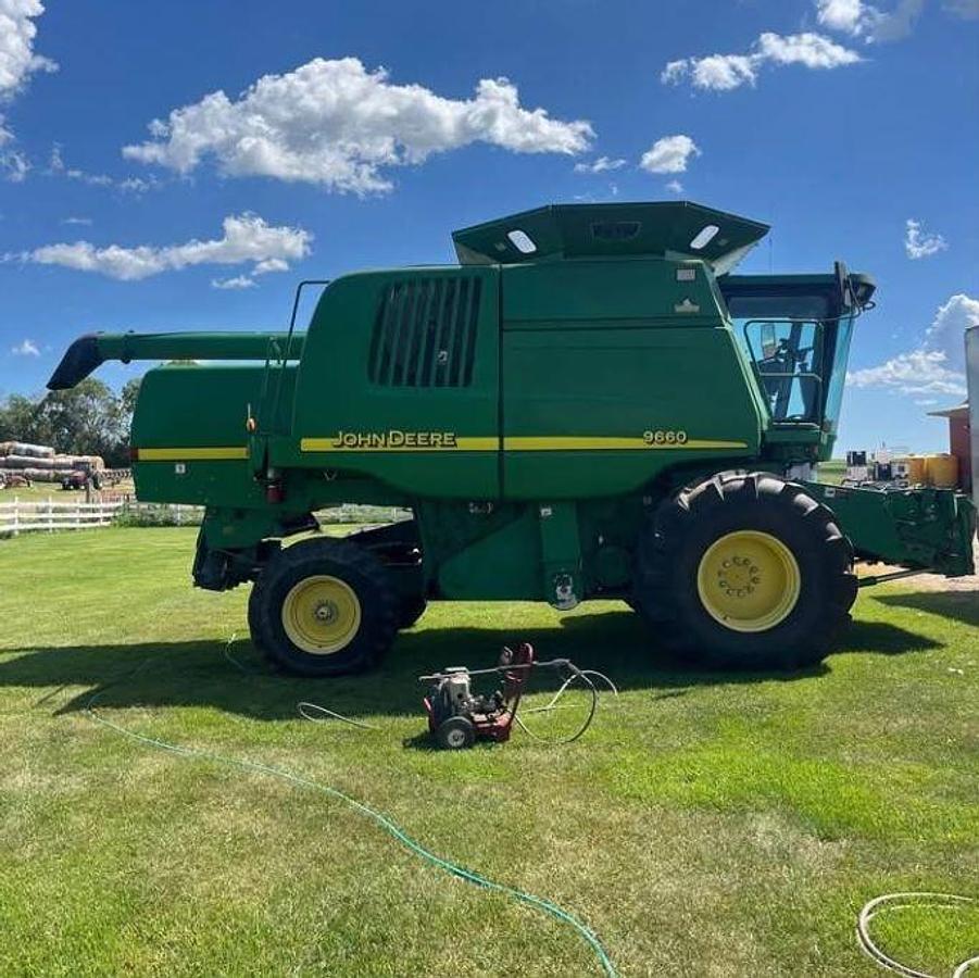 Used 2004 JOHN DEERE 9660 WTS