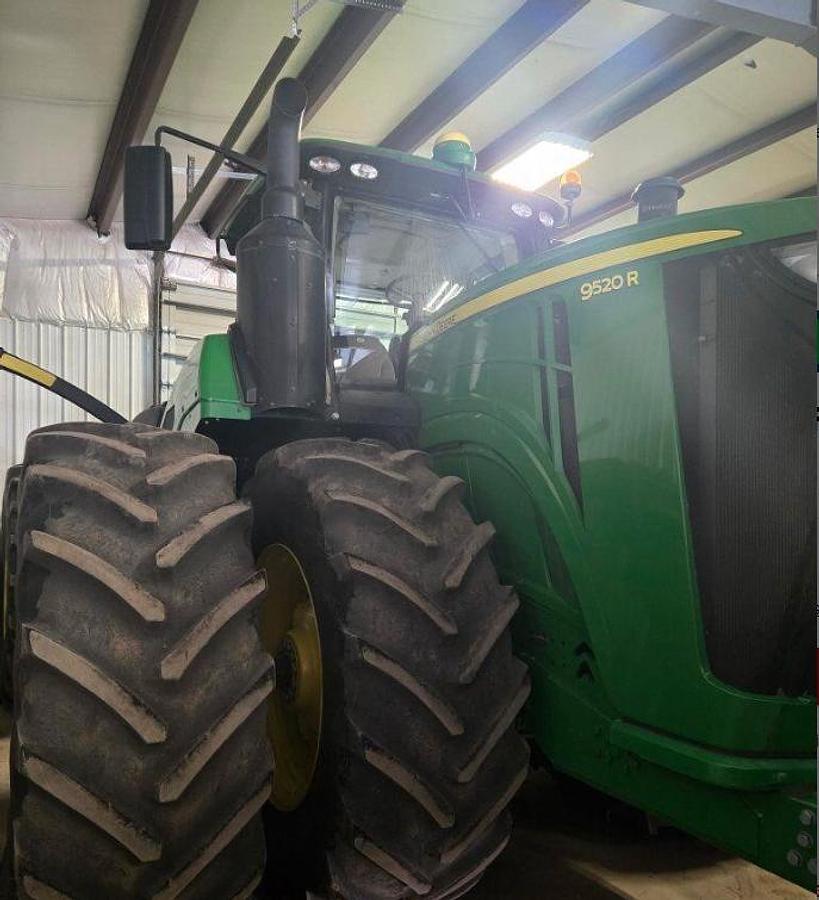Used 2021 JOHN DEER 9520R