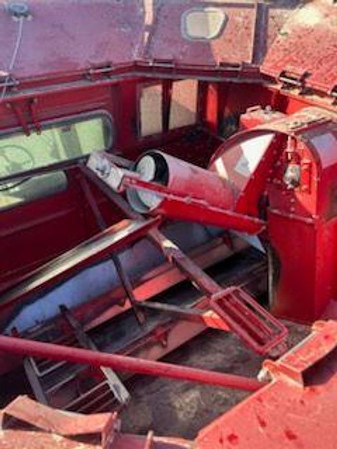 Used 2006 Case IH 2377 Combine