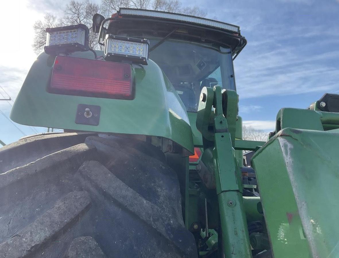Used 1999 JOHN DEERE 9400 Tractor