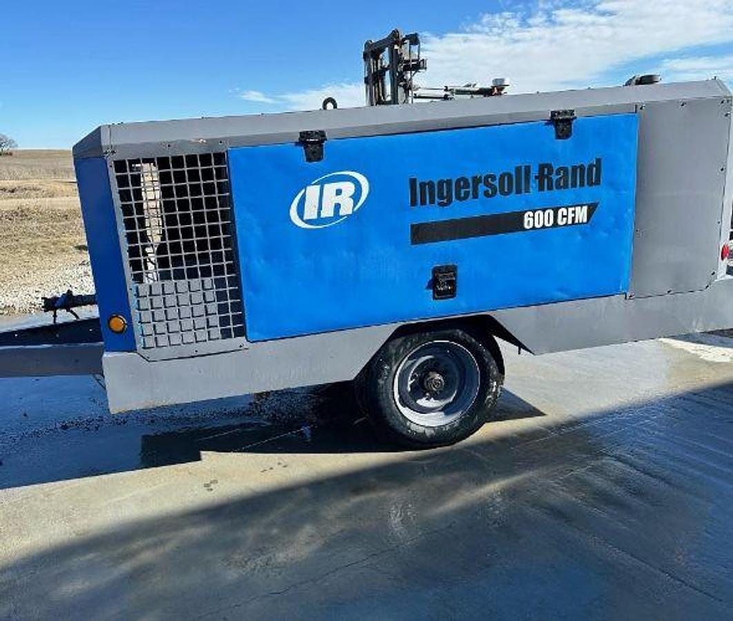 Used 2000 Ingersoll-Rand 600 CFM Air Compressor