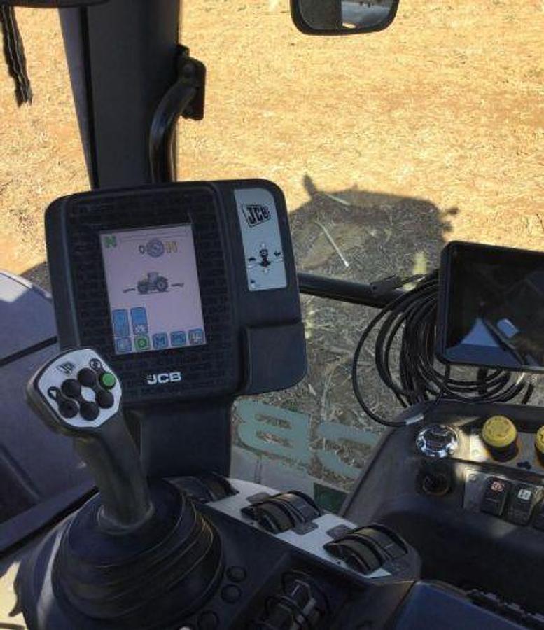 Used 2014 JCB Fastrac 8310