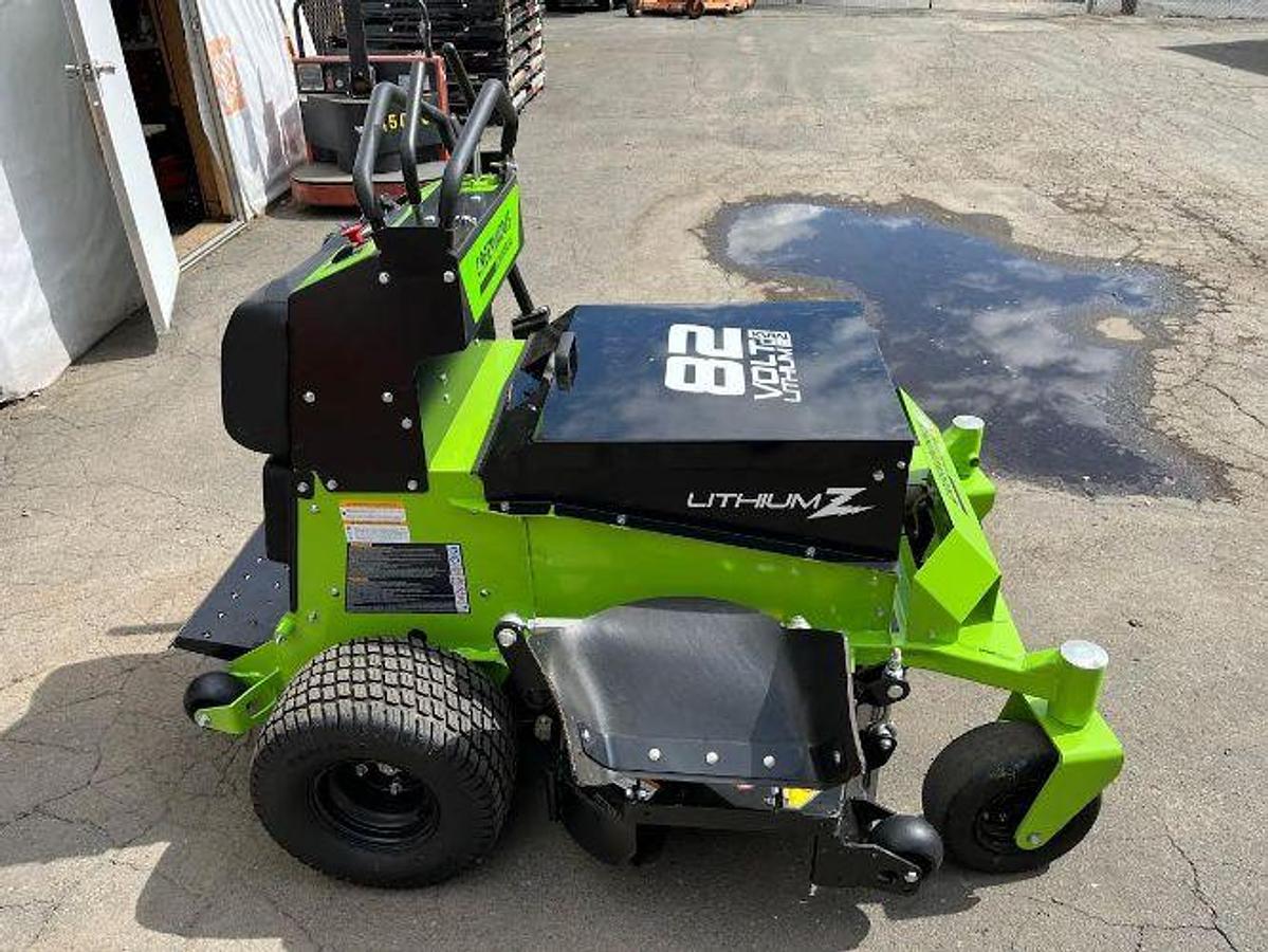 Used 2018 Greenworks CA48S Commercial Electric Lawnmower