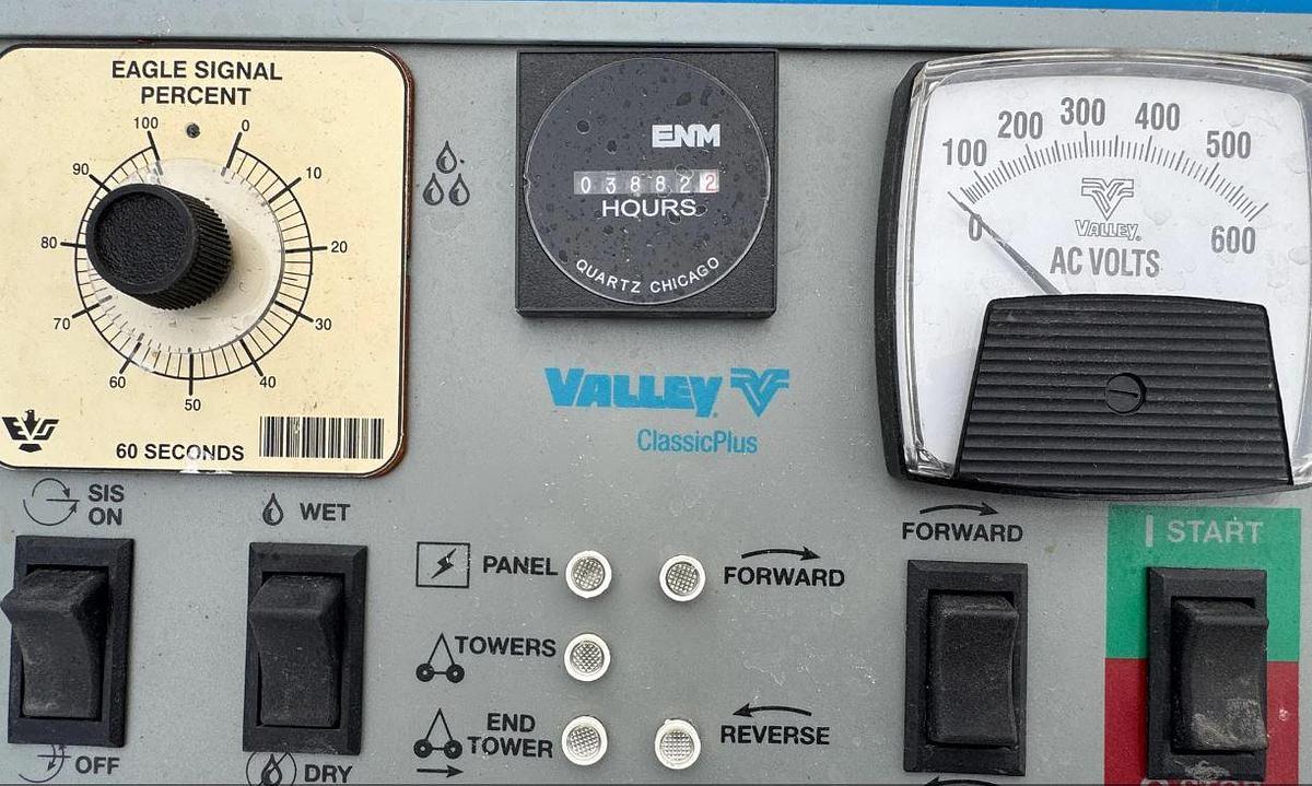 Used 2013 Valley 7000 7 Tower Irrigation System