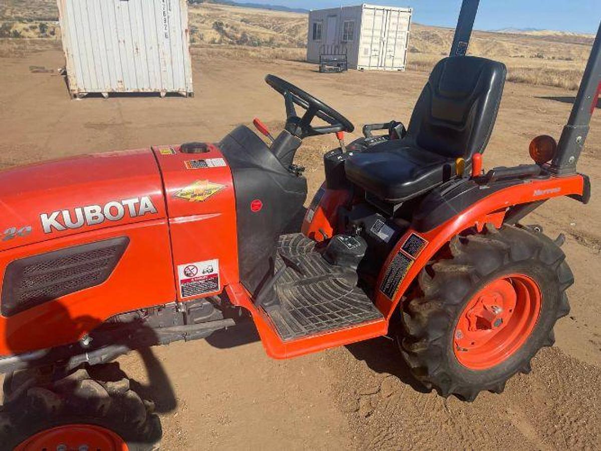 Used 2019 Kubota B2320 4WD Tractor