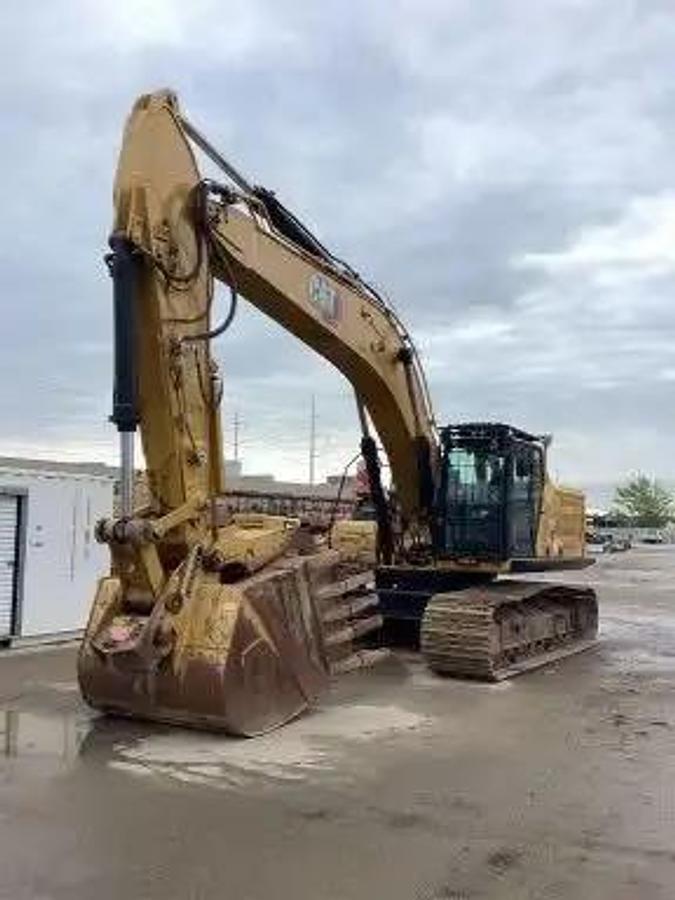 Used 2020 CATERPILLAR 336-07