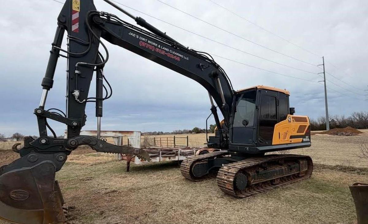 Used 2023 Hyundai HX160AL