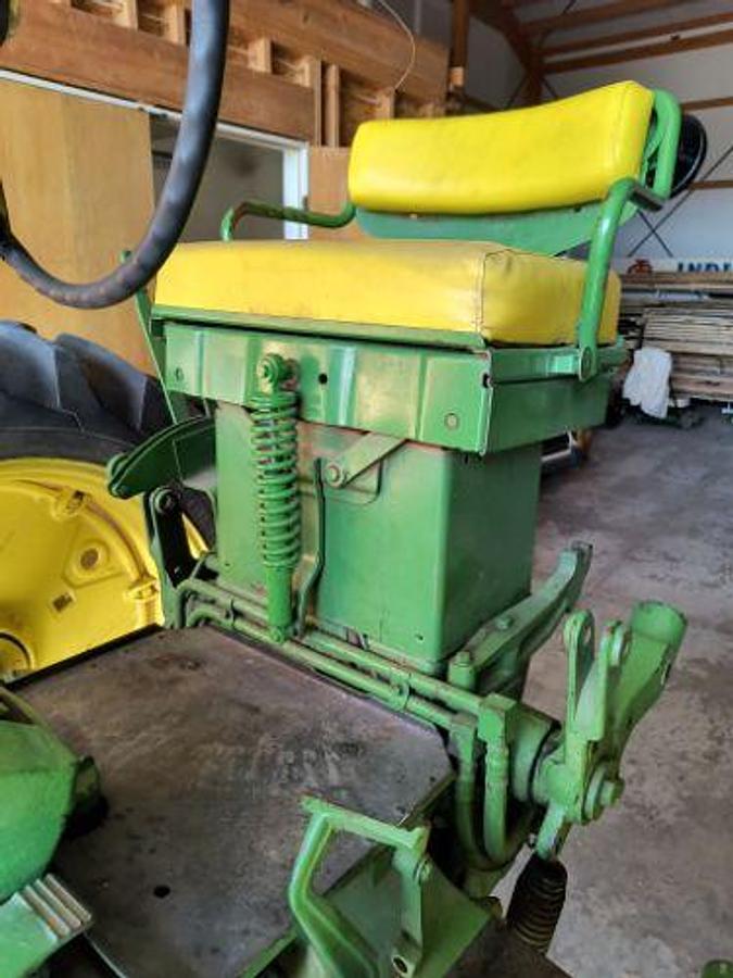 Used 1958 JOHN DEERE 620 wide front