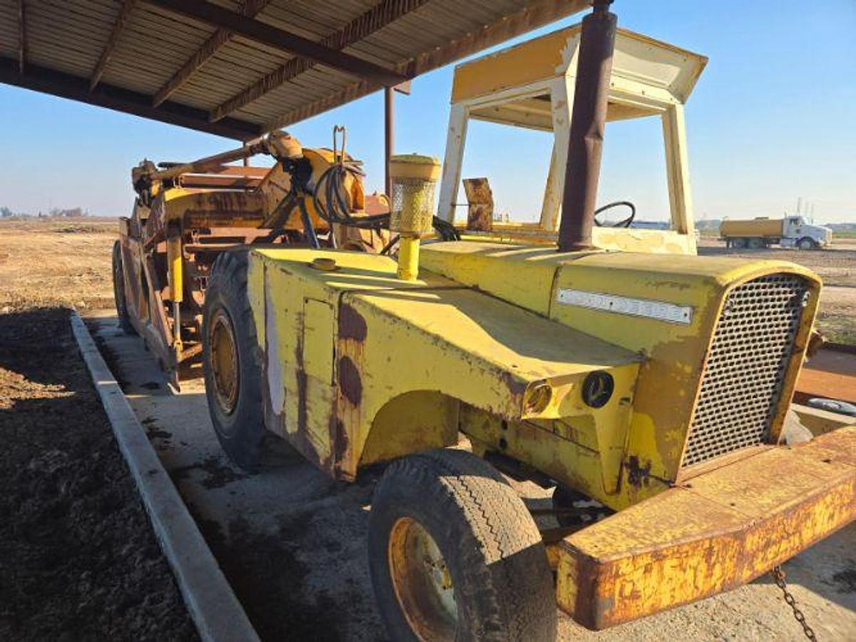 Used 1970 JOHN DEERE 760A