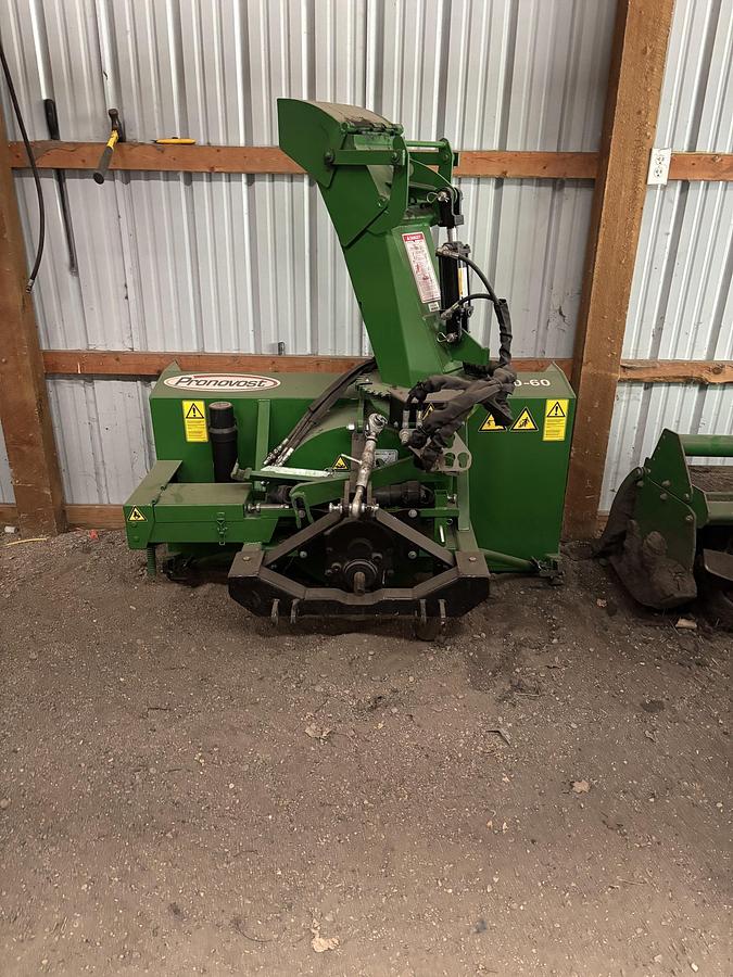 Used 2019 John Deere 3046R